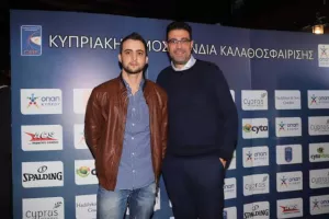 Η ΚΛΗΡΩΣΗ του κυπέλλου (Φώτος)