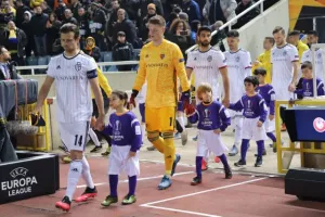 Άσχημη βραδιά και βαριά ήττα για ΑΠΟΕΛ (Φώτος)