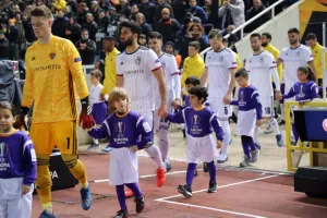 Άσχημη βραδιά και βαριά ήττα για ΑΠΟΕΛ (Φώτος)