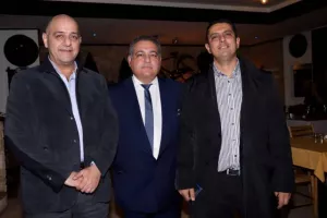 Γ' Κατηγορία: Κοπή βασιλόπιτας (φώτος)