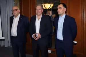 Η παρουσίαση του Γιόχαν Βάλεμ... (βίντεο/φώτος)