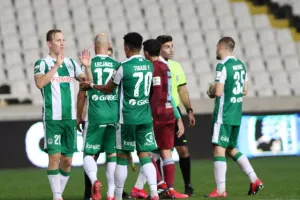 ΚΥΡΙΑΡΧΙΑ με τριάρα και... κερασάκι τον 16χρονο Λοΐζου! (Φώτος)