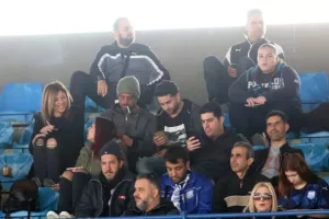 "Γαλαζοκίτρινο" με... ΜΑΕστρο! (φώτος)