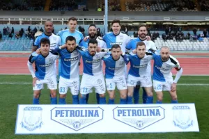 "Βόμβες"... συνέχεια/ΔΙΠΛΟ της ΕΝΠ στο Τσίρειο! (φώτος)