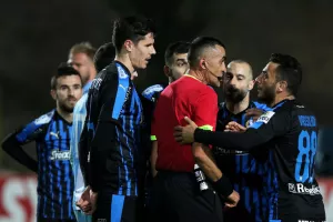 ΚΑΤΑΓΓΕΛΛΕΙ Νικολάου