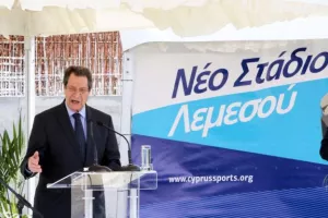 (ΦΩΤΟΣ/ΒΙΝΤΕΟ) Κατέθεσε τον θεμέλιο λίθο ο ΠτΔ