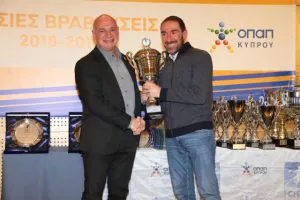 Οι πρωταγωνιστές του χάντμπολ τιμήθηκαν σε μια λαμπρή γιορτή (φώτος)