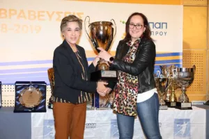 Οι πρωταγωνιστές του χάντμπολ τιμήθηκαν σε μια λαμπρή γιορτή (φώτος)