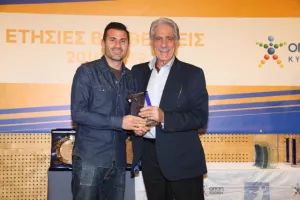 Οι πρωταγωνιστές του χάντμπολ τιμήθηκαν σε μια λαμπρή γιορτή (φώτος)
