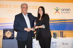 Οι πρωταγωνιστές του χάντμπολ τιμήθηκαν σε μια λαμπρή γιορτή (φώτος)