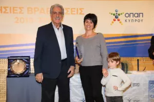 Οι πρωταγωνιστές του χάντμπολ τιμήθηκαν σε μια λαμπρή γιορτή (φώτος)