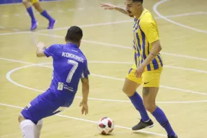 Η Ανόρθωση "έσπασε" το αήττητο του ΑΠΟΕΛ (φώτος)