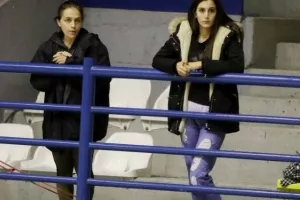Η Ανόρθωση "έσπασε" το αήττητο του ΑΠΟΕΛ (φώτος)