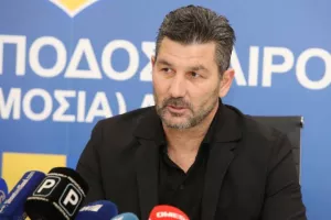 ΟΥΖΟΥΝΙΔΗΣ: "Είμαστε το ΑΠΟΕΛ, πρέπει να κυριαρχούμε!" (φώτος/βίντεο)