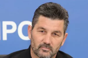 ΟΥΖΟΥΝΙΔΗΣ: "Είμαστε το ΑΠΟΕΛ, πρέπει να κυριαρχούμε!" (φώτος/βίντεο)