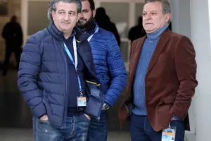Ματσάρα και τεσσάρα... απ' το 90' και μετά!! (φώτος)