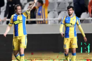 Ματσάρα και τεσσάρα... απ' το 90' και μετά!! (φώτος)