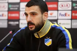 ΟΥΖΟΥΝΙΔΗΣ: "Στόχος να κερδίσουμε/έξτρα - παίκτης ο κόσμος!" (ΑΠΑΝΤΗΣΕ για τους τραυματίες)