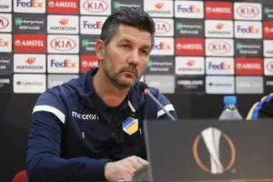 ΟΥΖΟΥΝΙΔΗΣ: "Στόχος να κερδίσουμε/έξτρα - παίκτης ο κόσμος!" (ΑΠΑΝΤΗΣΕ για τους τραυματίες)