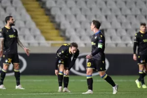 Άσχημη βραδιά και βαριά ήττα για ΑΠΟΕΛ (Φώτος)