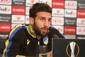 ΟΥΖΟΥΝΙΔΗΣ: "Το 3-0 δεν δείχνει την πραγματική διαφορά/Υποχρέωση απέναντι στην ομάδα..." (Φώτος)