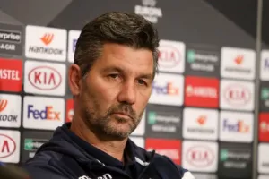 ΟΥΖΟΥΝΙΔΗΣ: "Το 3-0 δεν δείχνει την πραγματική διαφορά/Υποχρέωση απέναντι στην ομάδα..." (Φώτος)