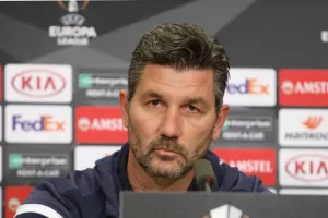 ΟΥΖΟΥΝΙΔΗΣ: "Το 3-0 δεν δείχνει την πραγματική διαφορά/Υποχρέωση απέναντι στην ομάδα..." (Φώτος)