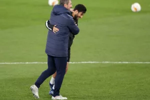 (ΦΩΤΟΣ) Η προπόνηση του ΑΠΟΕΛ στο St. Jakob Park