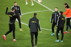 (ΦΩΤΟΣ) Η προπόνηση του ΑΠΟΕΛ στο St. Jakob Park