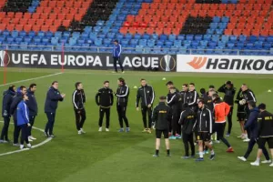 (ΦΩΤΟΣ) Η προπόνηση του ΑΠΟΕΛ στο St. Jakob Park