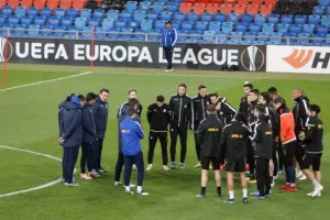 (ΦΩΤΟΣ) Η προπόνηση του ΑΠΟΕΛ στο St. Jakob Park