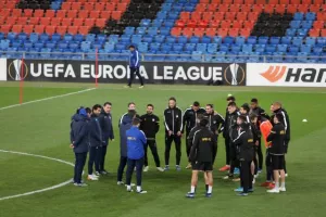 (ΦΩΤΟΣ) Η προπόνηση του ΑΠΟΕΛ στο St. Jakob Park