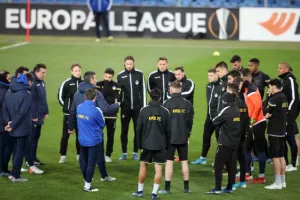 (ΦΩΤΟΣ) Η προπόνηση του ΑΠΟΕΛ στο St. Jakob Park
