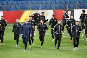 (ΦΩΤΟΣ) Η προπόνηση του ΑΠΟΕΛ στο St. Jakob Park