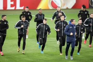 (ΦΩΤΟΣ) Η προπόνηση του ΑΠΟΕΛ στο St. Jakob Park