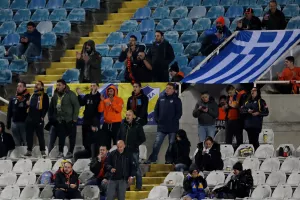 4,000/ΑΠΟΕΛ