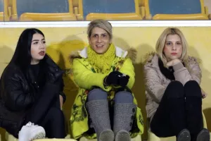 ΜΗΔΕΝ και… ΟΛΑ ανοιχτά! (φώτος)