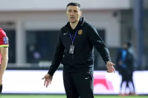ΜΗΔΕΝ και… ΟΛΑ ανοιχτά! (φώτος)
