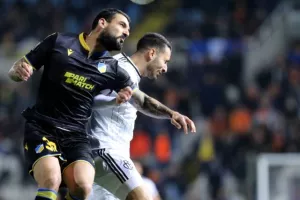 Άσχημη βραδιά και βαριά ήττα για ΑΠΟΕΛ (Φώτος)