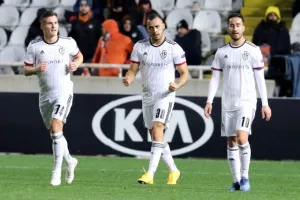 Άσχημη βραδιά και βαριά ήττα για ΑΠΟΕΛ (Φώτος)