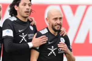Πεντάρα-ΟΝΕΙΡΟ ο Εθνικός/ ΔΙΑΣΥΡΜΟΣ και... μαύρο απόγευμα για Ανόρθωση (φώτος)
