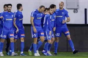 Τριάρα με ΤΖΙΜΗ και τώρα ΑΠΟΕΛ! (φώτος)