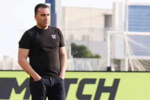 "Γαλαζοκίτρινο" με... ΜΑΕστρο! (φώτος)