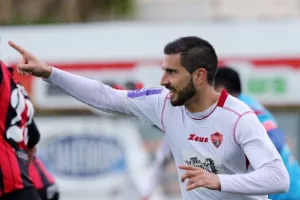 Μεγάλο ΔΙΠΛΟ με 10 παίκτες η Καρμιώτισσα (φώτος)