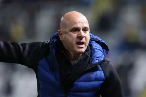 Ντέρμπι με λίγες φάσεις, χωρίς γκολ και... μοιρασιά (φώτος)