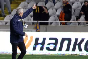 Ντέρμπι με λίγες φάσεις, χωρίς γκολ και... μοιρασιά (φώτος)