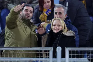 Κώστας/ΑΕΛ