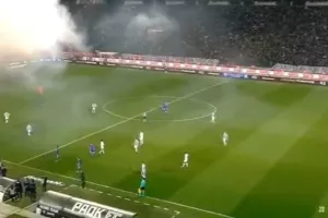 Τεράστιο "διπλό" με αυτογκόλ! (βίντεο/φώτος)