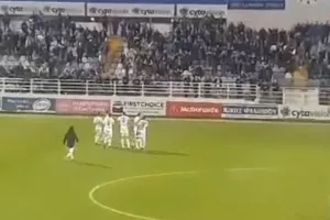Όσοι ΑΝΤΕΞΑΝ.... στο τέλος χειροκρότησαν (Βίντεο)