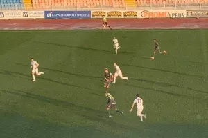 Η Δόξα τα ΛΑΘΗ, η Πάφος τα ΓΚΟΛ! (Φώτος)